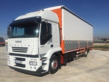 camion cassone centinato Iveco
