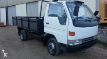 camion cassone fisso Toyota