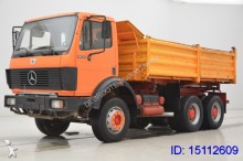 camion tri-benne Mercedes