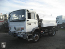 camion citerne hydrocarbures Renault