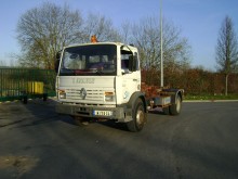 camion Renault Midliner 140