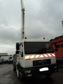 camion piattaforma aerea articolata telescopica usato