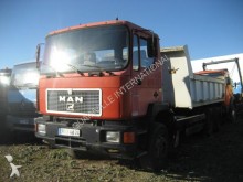 camion benne MAN