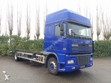 camion porte containers DAF