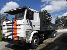 camion piattaforma Scania