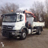 camion ribaltabile trilaterale Mercedes