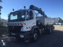 camion Mercedes contrôle a jours bonne état