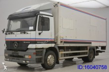 camion fourgon Mercedes