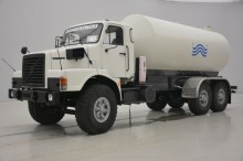 camión Volvo N10 - 6x4 Watertank