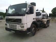 camion polybenne Volvo