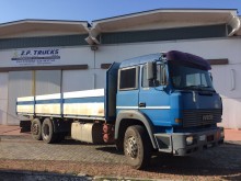 camion plateau Iveco
