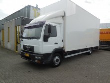 camion furgone MAN
