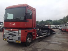 camión Renault Magnum 420