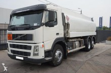 camión Volvo FM9 300 TANK 19.000L