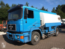 camion cisterna MAN