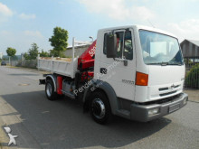 camion benne Nissan