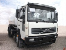 camión cisterna Volvo