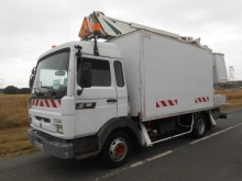 camion nacelle articulée télescopique Renault
