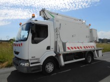 camión plataforma elevadora articulada telescópica Renault