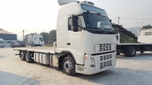 camión caja abierta estándar Volvo