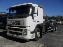 camion polybenne Volvo