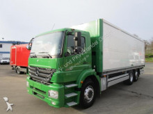 camión caja abierta transporte de bebidas Mercedes