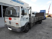 camion piattaforma Renault