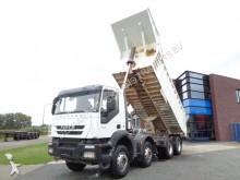 camion ribaltabile Iveco