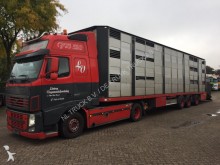 camion trasporto bestiame Volvo