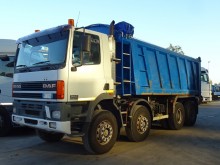 camión volquete escollera DAF