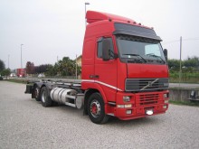 camión Volvo FH12 420