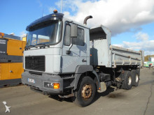 camion bi-benne MAN
