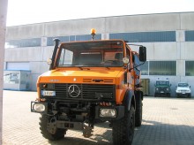 camion ribaltabile trilaterale Mercedes