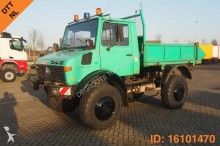 camion ribaltabile trilaterale Unimog