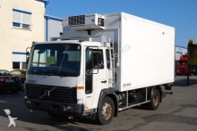 camión frigorífico Volvo