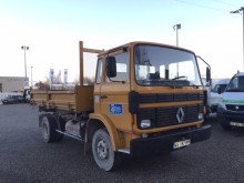 camion tri-benne Renault
