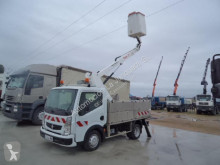 camión Renault Maxity 130.35