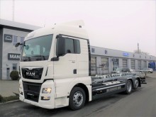 camion porte containers MAN