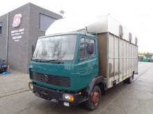 camión remolque para caballos Mercedes