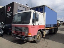 camion plateau ridelles Volvo