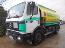 camion citerne Mercedes