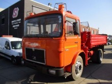 camion benne MAN