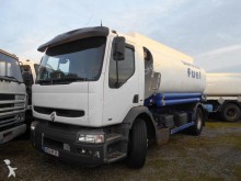 camión cisterna hidrocarburos Renault