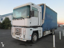 camión Renault Magnum 480