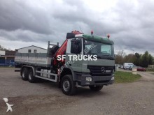 camion piattaforma standard Mercedes
