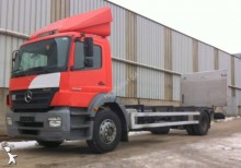 camion châssis Mercedes