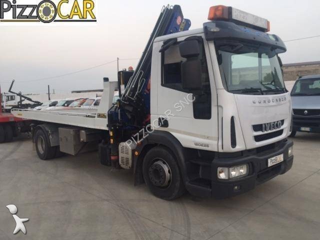 Used Iveco Eurocargo tow truck Euro 4 crane - n°1871265