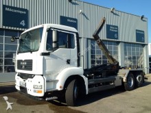 camion polybenne MAN