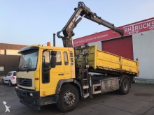 camion ribaltabile Volvo