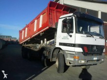 camion benne Mercedes
